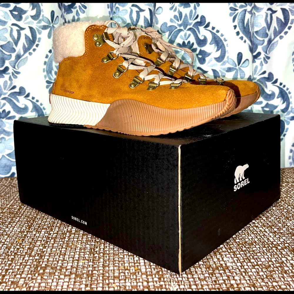 Sorel Out N About III Conquest Size 7